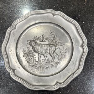 Elegant Silver Elk Design Plate